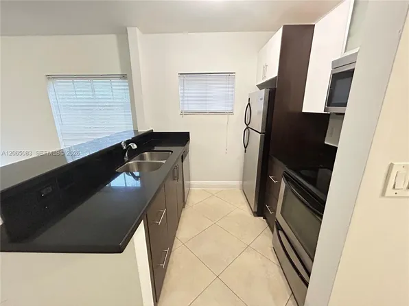 1034 Lenox Ave APT 10, Miami Beach, FL 33139