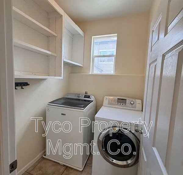 2709 Apricot Ct — Photo 12