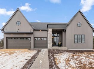 755 Ensconced Way, Chaska, MN 55318