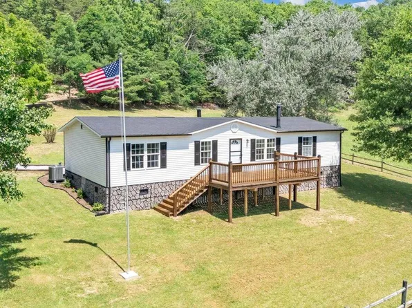 2112 Cove Creek Rd, Covington, VA 24426