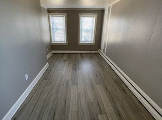 21 S Market St APT 301, Elizabethtown, PA 17022