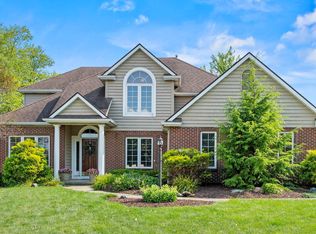 708 Blackthorn Cv, Fort Wayne, IN 46804