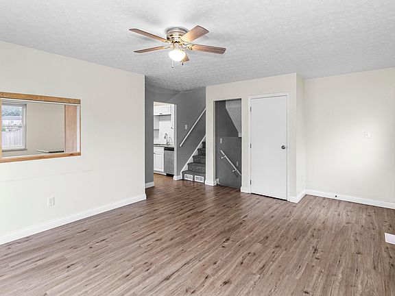 4th image of 2483 Onyx Ct