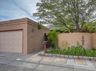 4517 Compound North Ct NW, Albuquerque, NM 87107