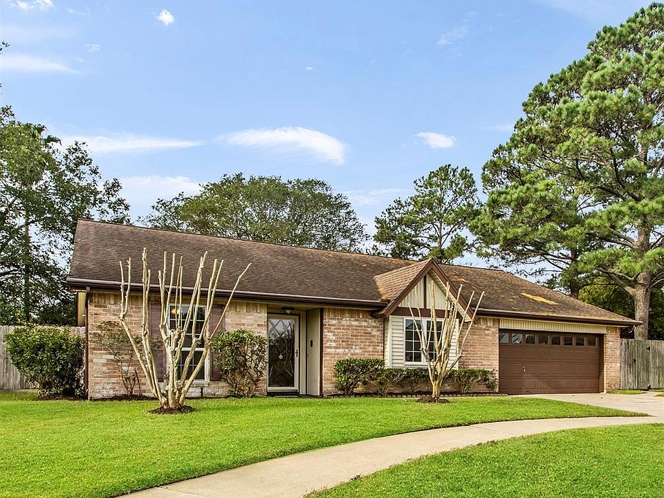 1st image of 115 Misty Brook Ln