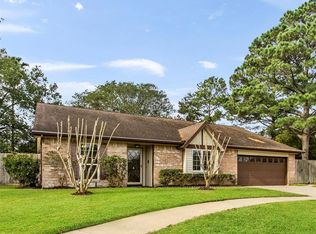 115 Misty Brook Ln, League City, TX 77573