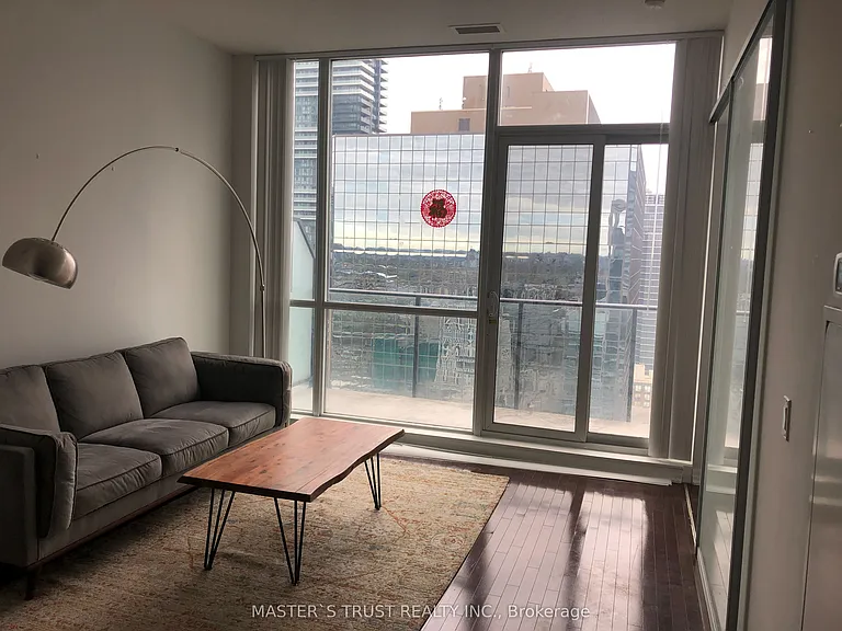 770 Bay St #Penthouse 103 — Photo 3