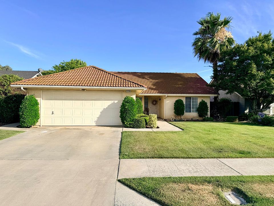 1st image of 2720 Driftwood Dr
