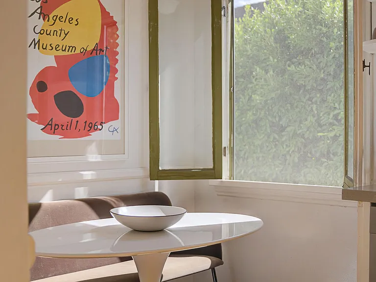 Breakfast nook