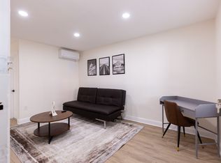 1537 1st St SW #1, Washington, DC 20024