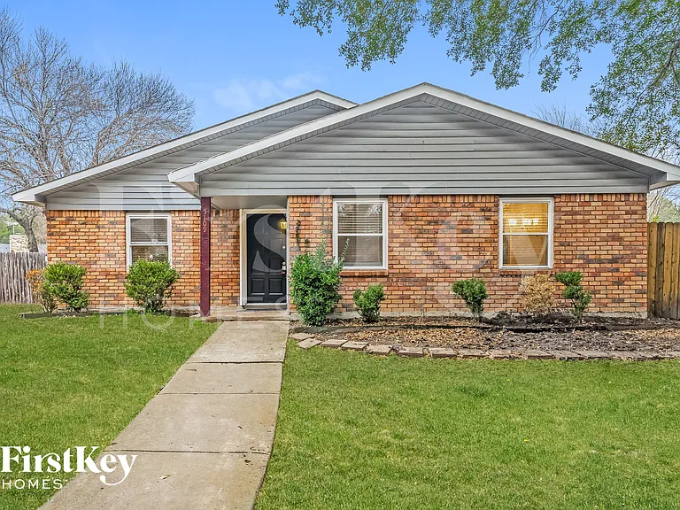 5109 Gilliam Cir — Photo 1
