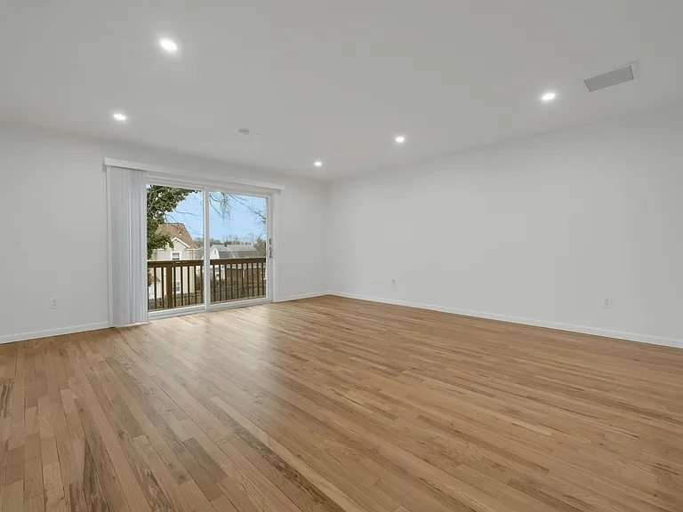 65 Halstead Ave #C — Photo 15
