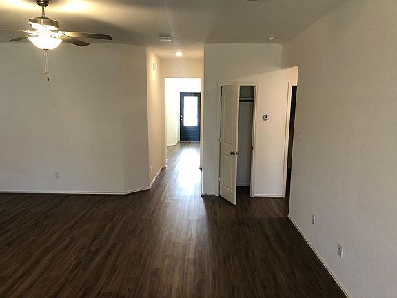 2nd image of 1228 Matt Ln