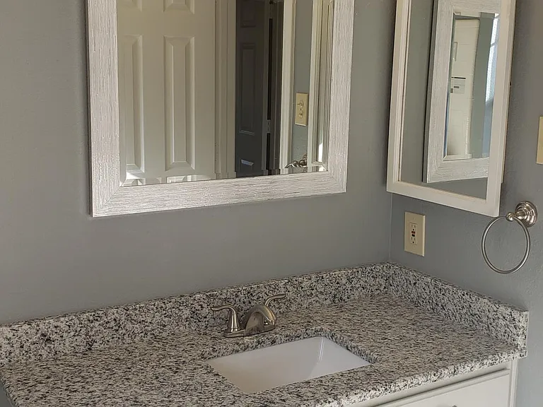 1408 Dudley Dr — Photo 18