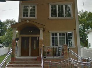 204 Benson Ave, Elmont, NY 11003