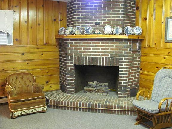 2nd image of 115 Mabon St