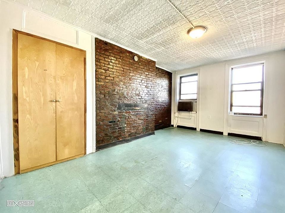 1st image of 127 Stanton St APT 8