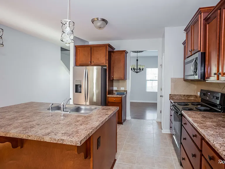 411 Smokehouse Ln — Photo 4