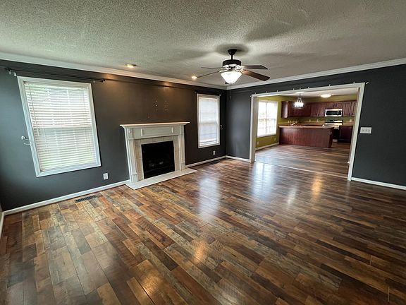 5th image of 450 Winding Bluff Way