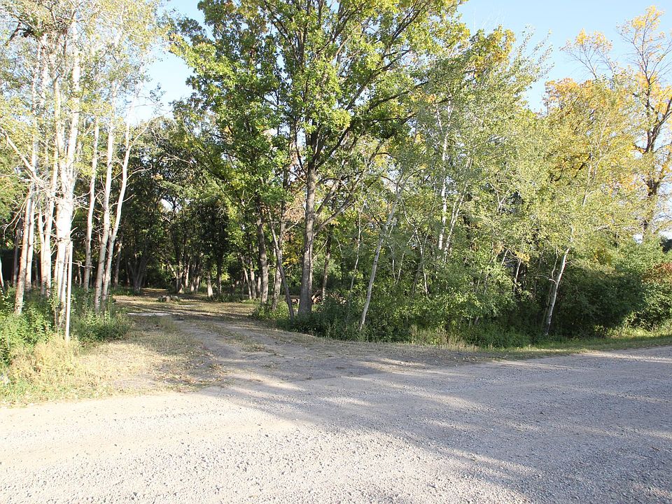 1st image of 6702 1st St N