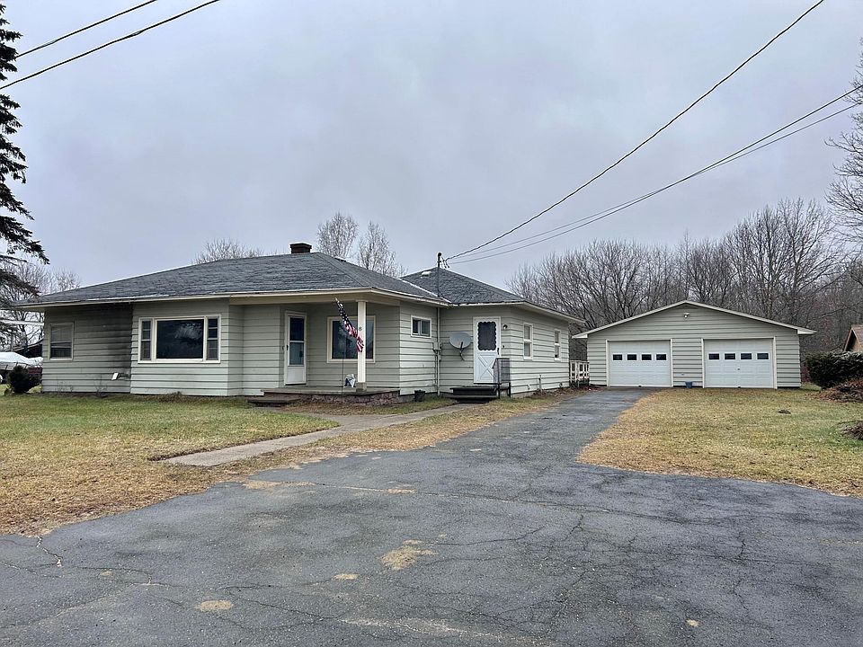 1st image of 8 Depot St