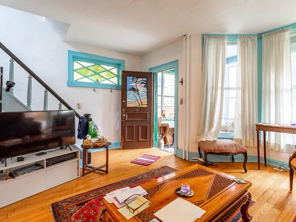 31 Crescent Avenue image 7 of 42