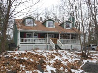 109 Tulip St, Dingmans Ferry, PA 18328