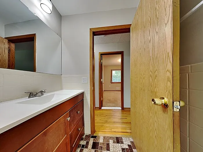 1218 Skillman Ave E — Photo 23