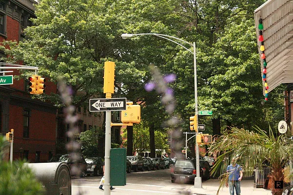 Rented by R New York | media 26