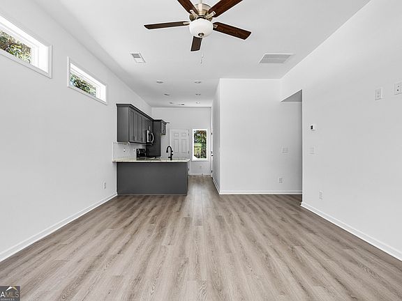 2nd image of 1302 4th Avenue Stonewall St
