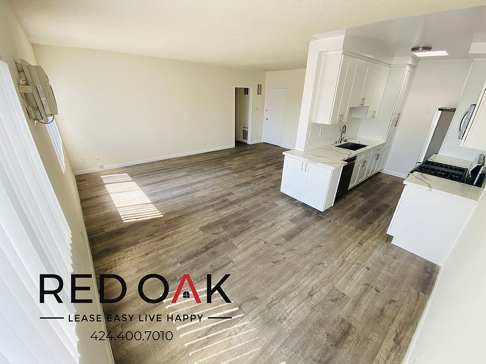 1st image of 7010 1/2 Lanewood Ave #305