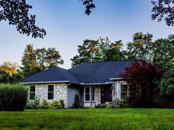 6667 Middleboro Rd, Blanchester, OH 45107