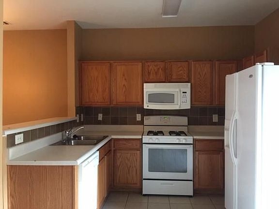 3rd image of 328 Paden Cove Trl