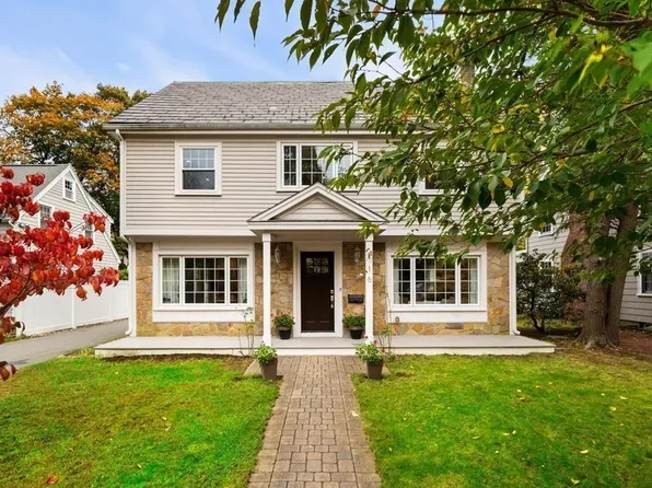 16 Blithedale St, Newton, MA 02460