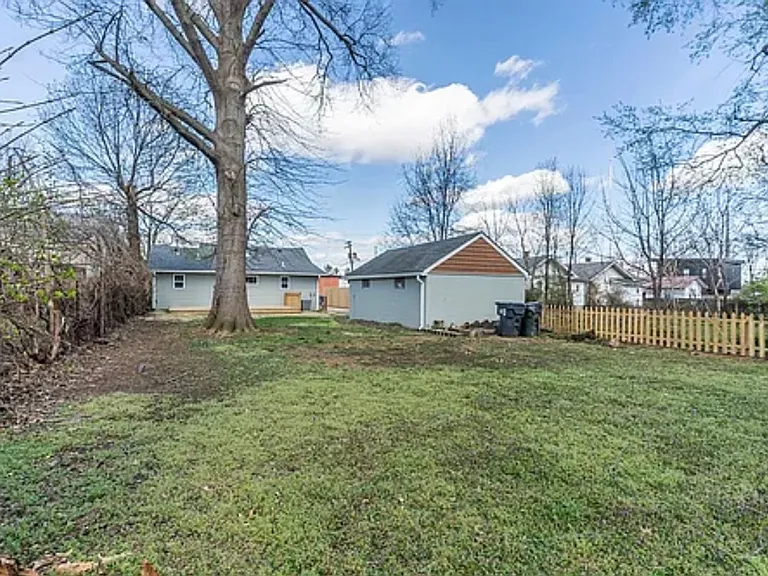 732 Bellaire Ave — Photo 22