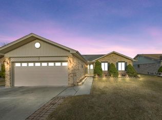 47610 Mount Vesuvius Dr, Macomb, MI