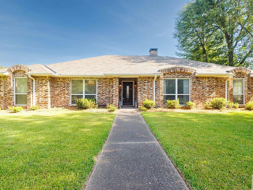 1st image of 4402 English Ln