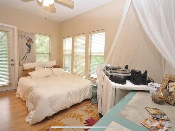 5th image of 3115 Tom Green St APT 401