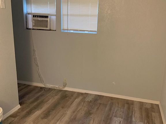 5th image of 1512 Carlisle Dr