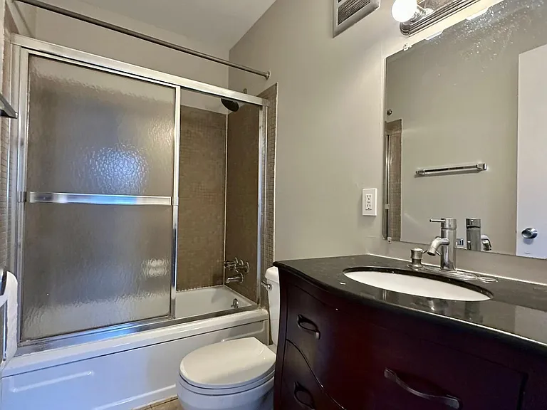 795 Watersedge Dr — Photo 12