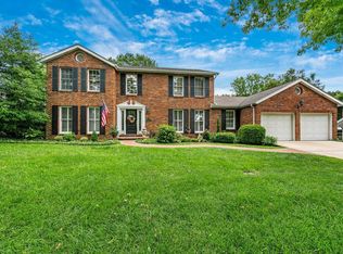 548 Ballas Trails Dr, Saint Louis, MO 63122