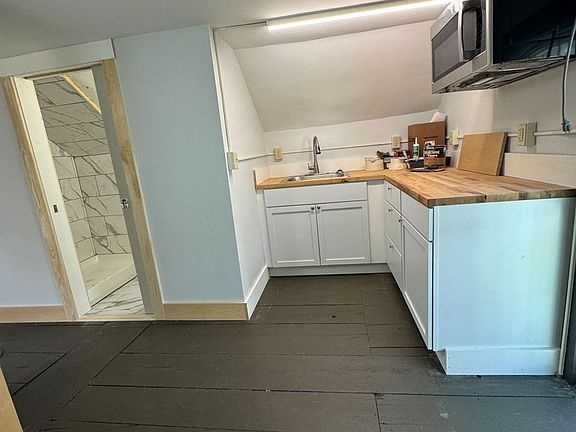 3rd image of 22 Mineral St #6