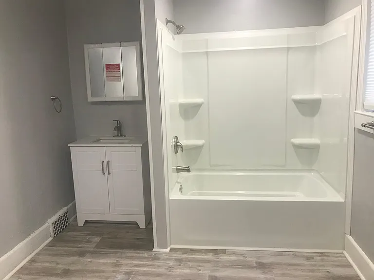 109 Drake Rd — Photo 11