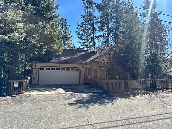 3rd image of 26601 Thunderbird Dr