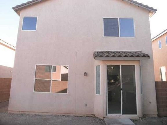 5th image of 10638 Lunar Crest Ave