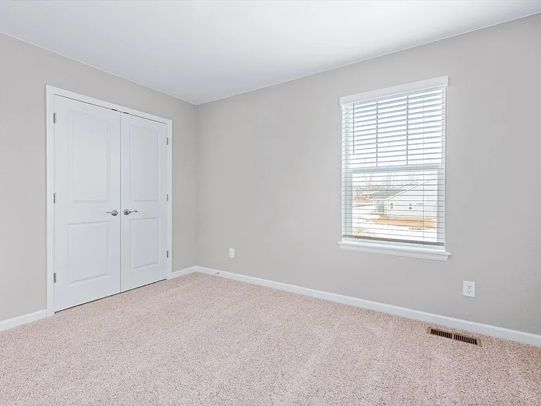 1573 Northcroft Dr — Photo 23