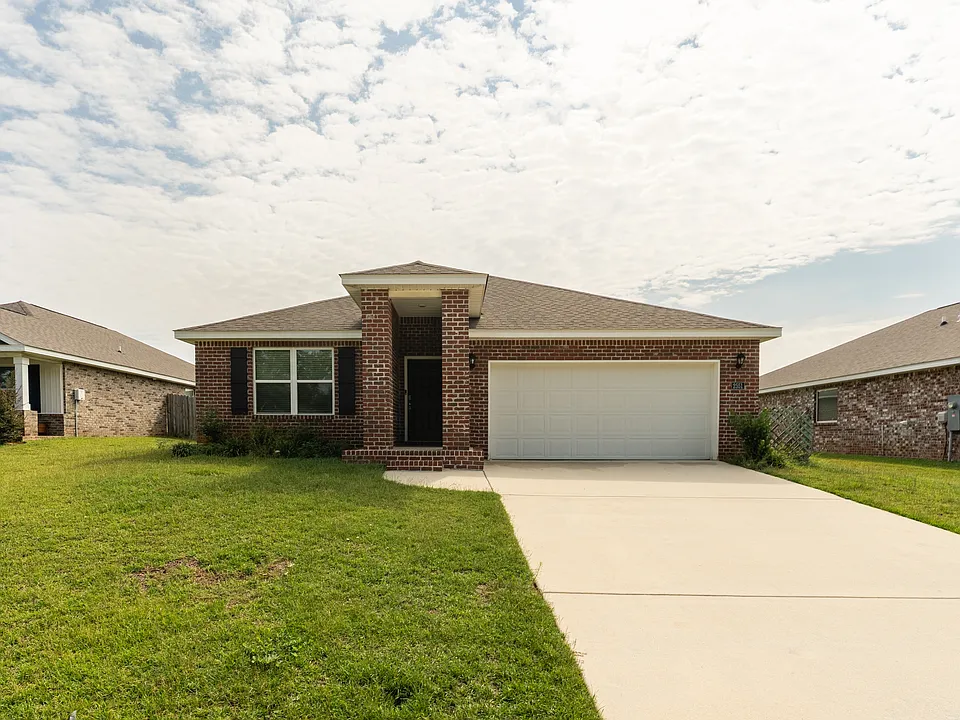 2551 Arbordale Loop