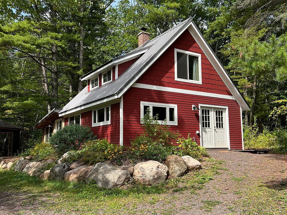 secluded setting in town