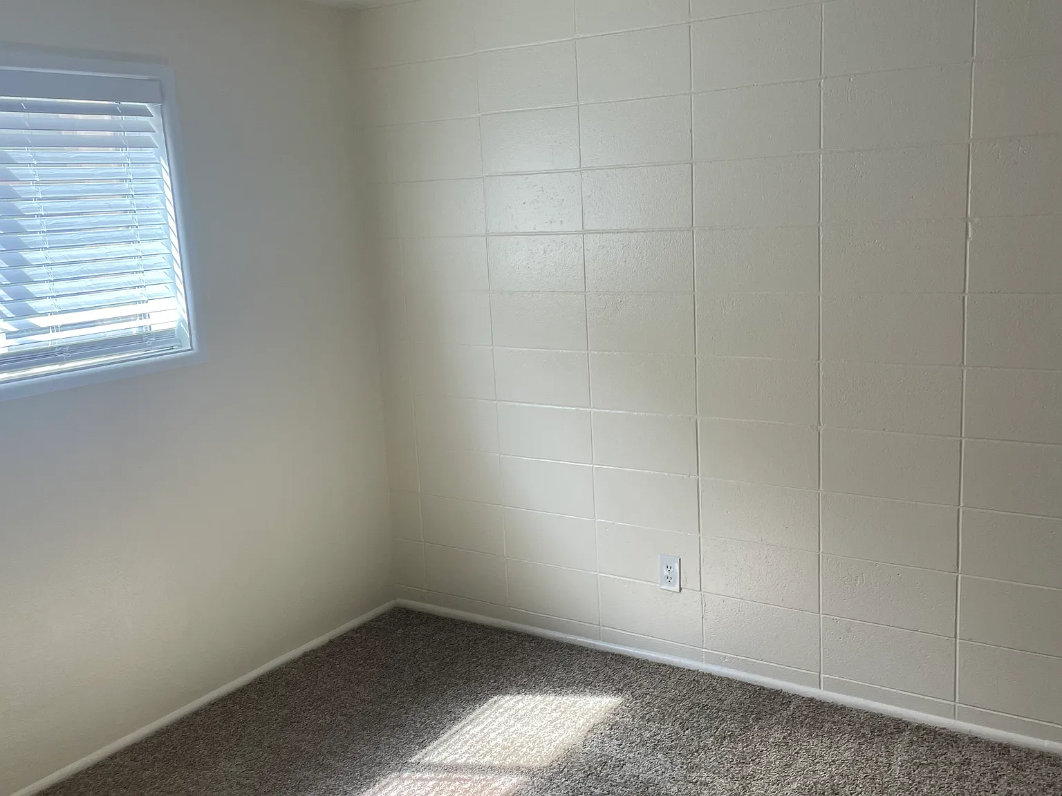 1 bed, 400 sqft, $950 — Photo 4