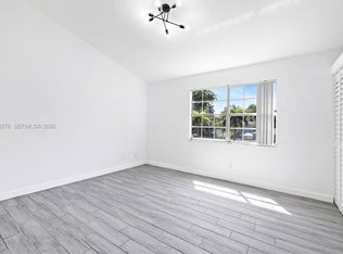 2917 NW Belmont Ln #2917, Hollywood, FL 33026